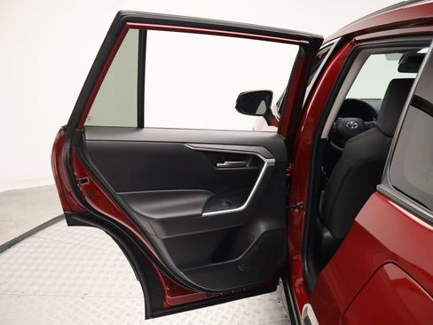 Used 2024 Toyota RAV4 XLE FWD image 21