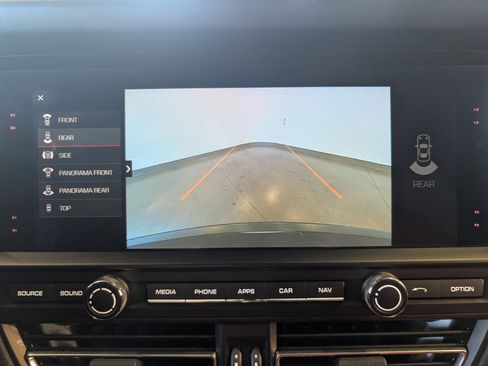 Used 2019 Porsche Macan S image 21