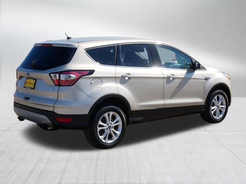 Used 2017 Ford Escape SE w/ SE Cold Weather Package image 7