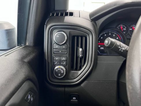 Used 2024 GMC Sierra 2500 Pro w/ Convenience Package AWD/4WD image 26