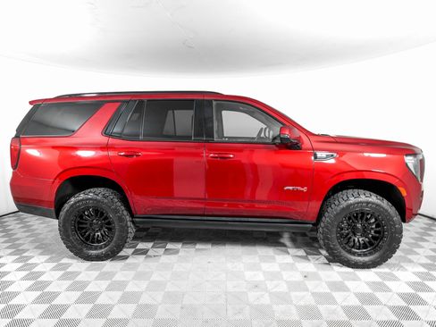 Used 2024 GMC Yukon AT4 image 5