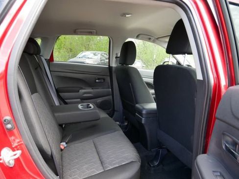 Used 2021 Mitsubishi Outlander Sport ES AWD/4WD image 9