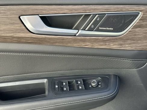 Certified 2025 Volkswagen Atlas SEL Premium R-Line AWD/4WD image 12
