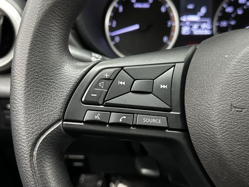 Used 2023 Nissan Versa S w/ Trunk Package image 18