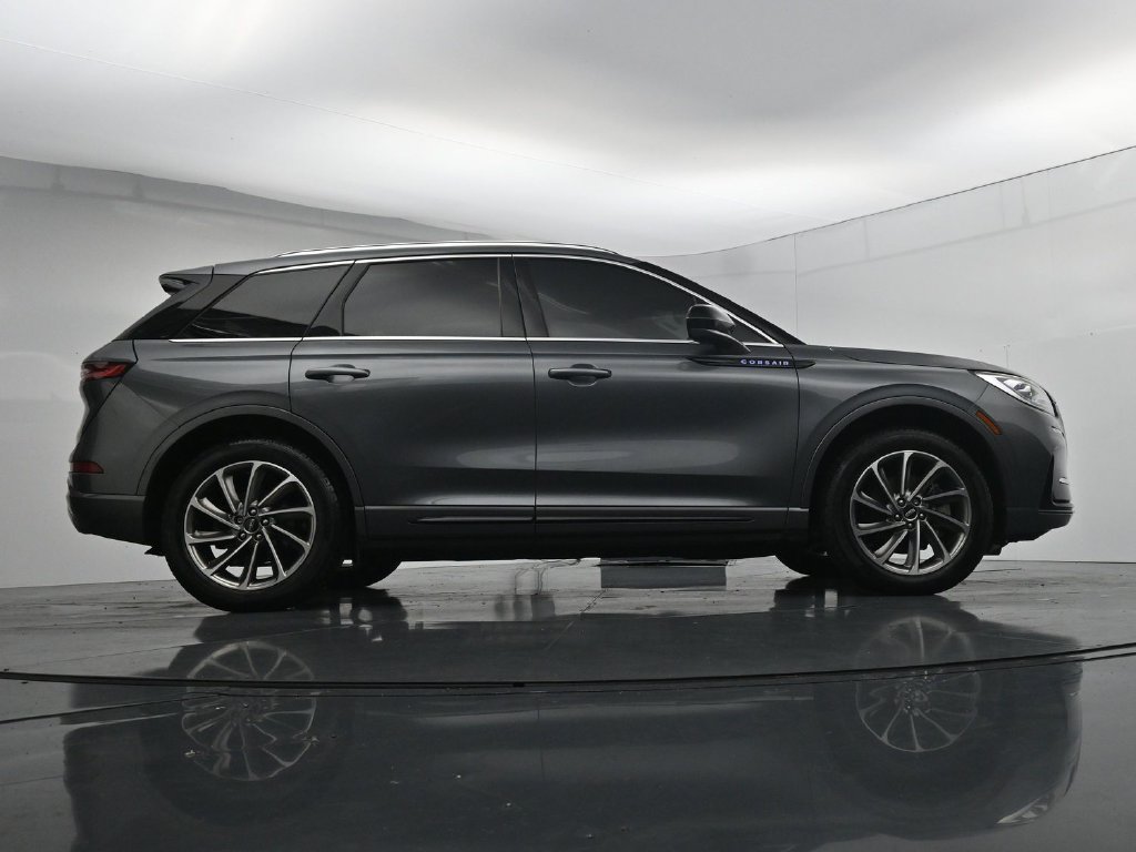 Used 2023 Lincoln Corsair Grand Touring AWD/4WD image 39