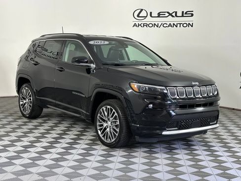 Used 2022 Jeep Compass Limited w/ Elite Group AWD/4WD image 2