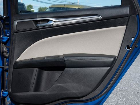 Used 2018 Ford Fusion S FWD image 25