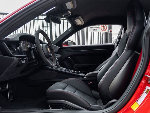 Certified 2026 Porsche 911 GT3 image 38