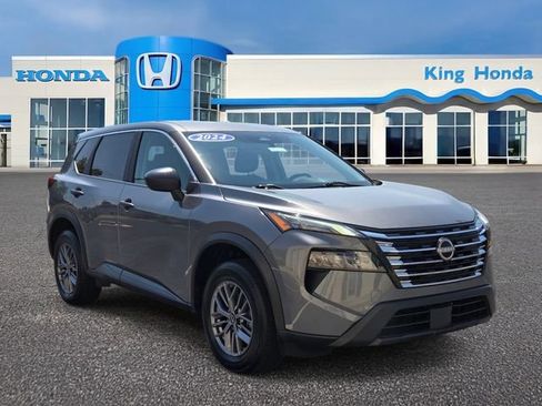 Used 2024 Nissan Rogue S AWD/4WD image 5