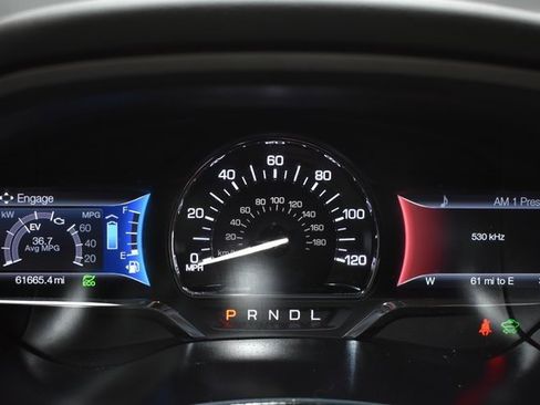 Used 2016 Lincoln MKZ Hybrid image 18