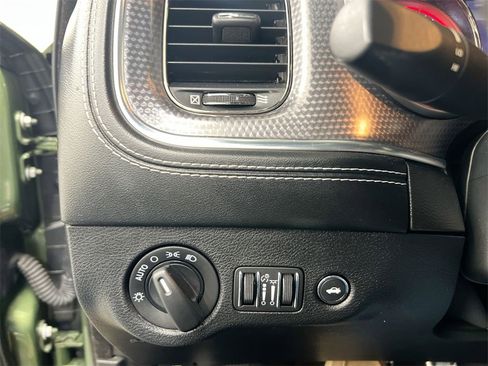 Used 2020 Dodge Charger SRT Hellcat image 17