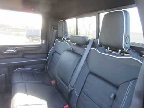 New 2026 GMC Sierra 2500 AT4X image 15