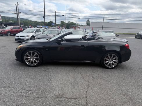 Used 2011 INFINITI G37 Convertible w/ Premium Pkg RWD image 3