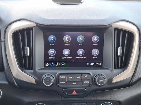 Used 2018 GMC Terrain Denali w/ Advanced Safety Package image 19