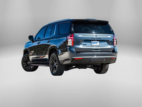 Used 2021 Chevrolet Tahoe LT w/ LT Signature Package AWD/4WD image 8