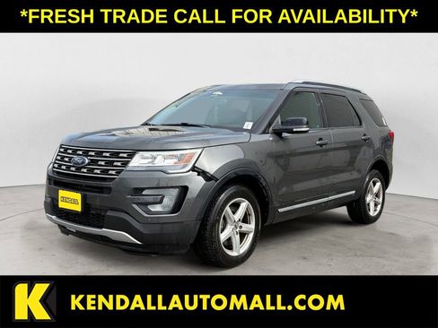 Used 2017 Ford Explorer XLT w/ Equipment Group 202A AWD/4WD image 1