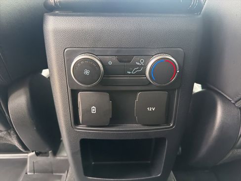 Used 2021 Ford Explorer XLT w/ Equipment Group 202A AWD/4WD image 23