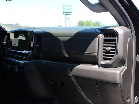 Used 2025 Chevrolet Silverado 2500 LT w/ Convenience Package AWD/4WD image 34
