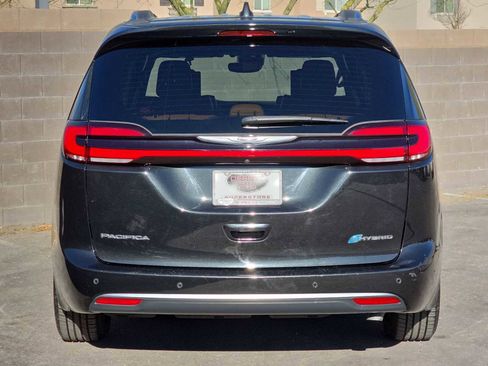 Used 2022 Chrysler Pacifica Pinnacle image 8