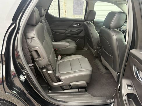 Used 2020 Chevrolet Traverse Premier AWD/4WD image 17