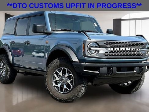 Used 2025 Ford Bronco Badlands AWD/4WD image 1