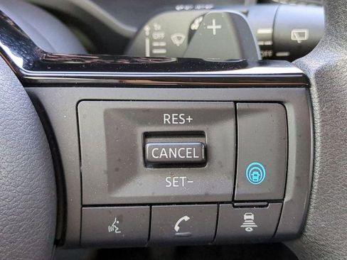 Certified 2023 Nissan Rogue SV image 25