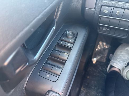 Used 2024 Toyota Tacoma 4x4 Double Cab image 16