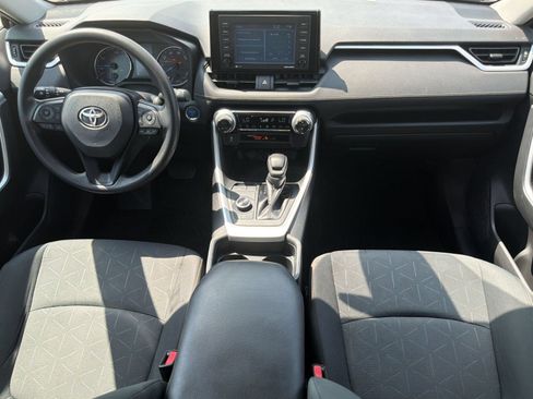 Used 2021 Toyota RAV4 XLE w/ Convenience Package AWD/4WD image 16