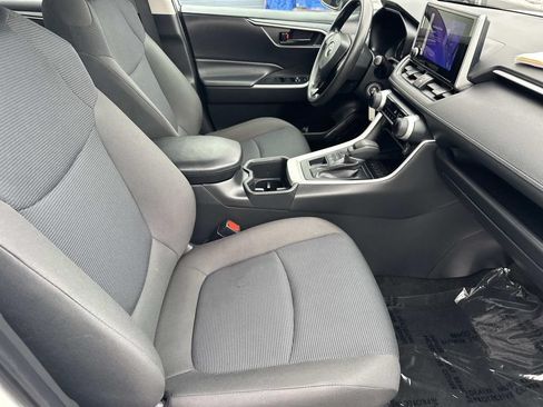 Used 2024 Toyota RAV4 LE AWD/4WD image 13