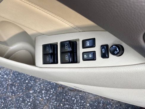 Used 2010 INFINITI G37 Convertible w/ Premium Pkg RWD image 17