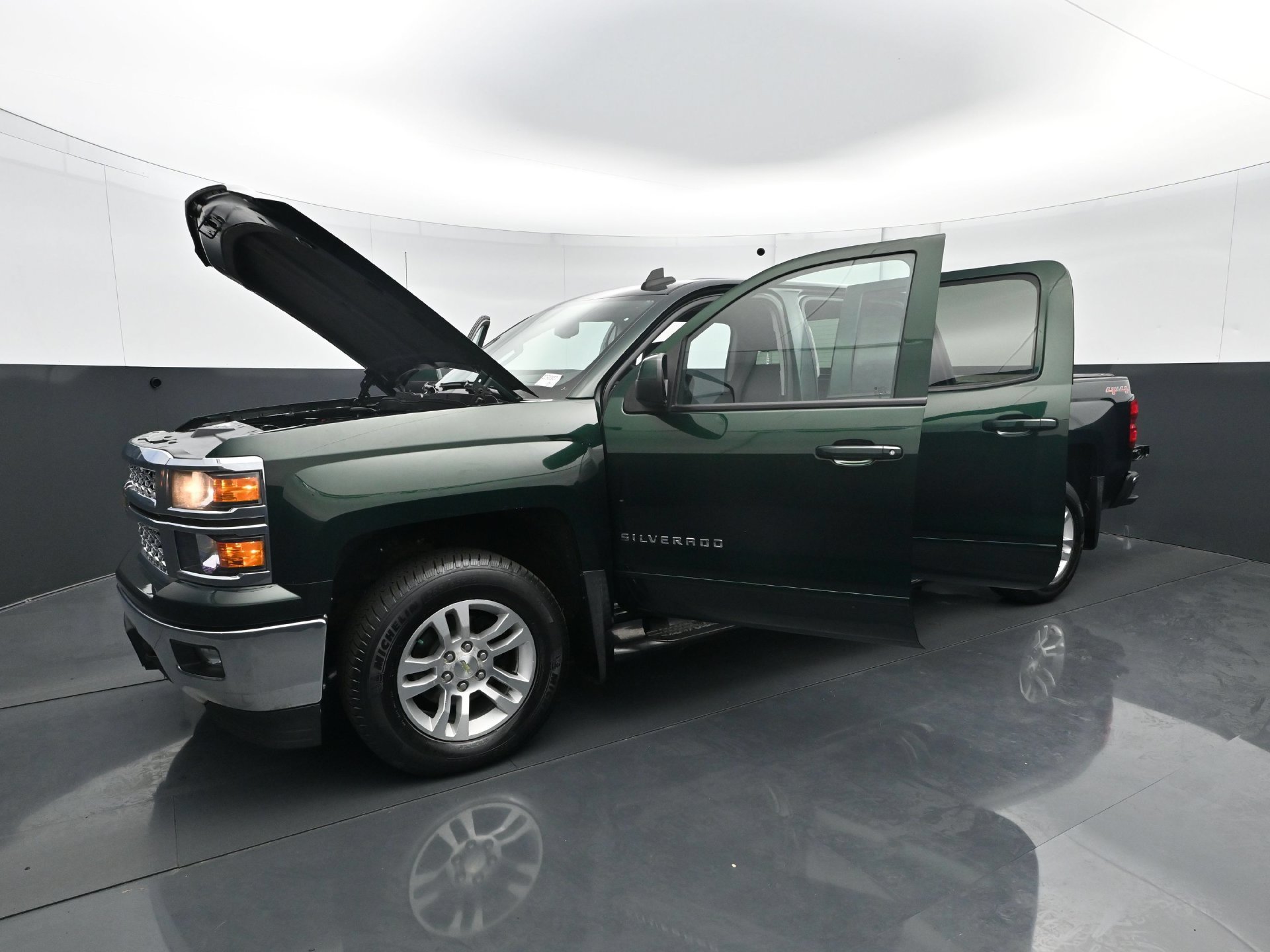 Used 2015 Chevrolet Silverado 1500 LT w/ All Star Edition AWD/4WD image 30