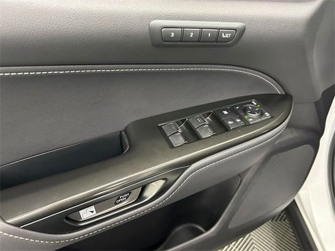 Certified 2024 Lexus NX 450h+ F Sport image 9