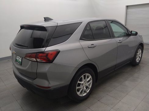 Used 2024 Chevrolet Equinox LS w/ LS Convenience Package FWD image 9
