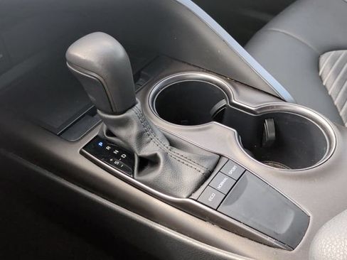 Used 2024 Toyota Camry SE w/ Convenience Package FWD image 28