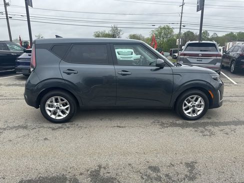 Certified 2023 Kia Soul S FWD image 8