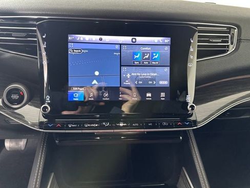 Used 2022 Jeep Wagoneer Series III w/ Flexible Seating Group image 20