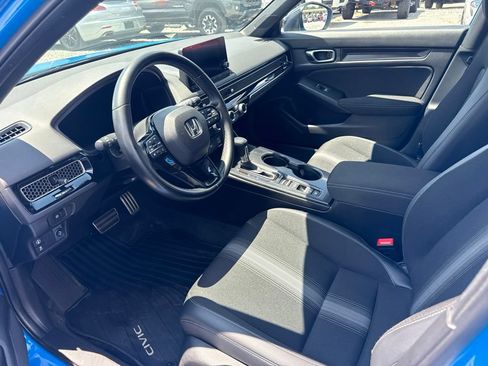 Used 2022 Honda Civic Sport image 3