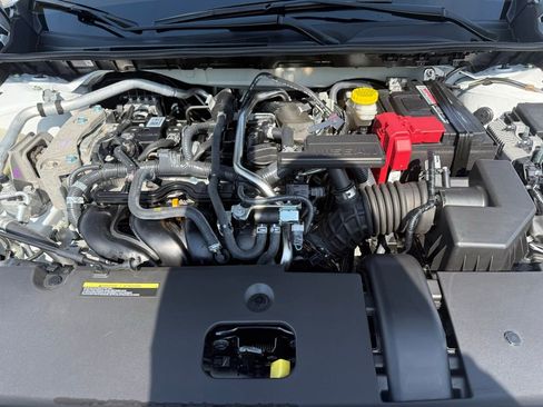 Used 2025 Nissan Sentra SV image 22