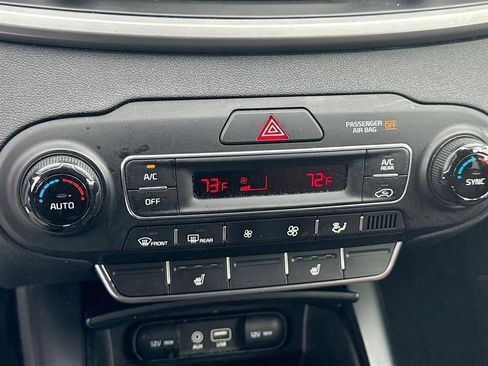 Used 2020 Kia Sorento S image 15