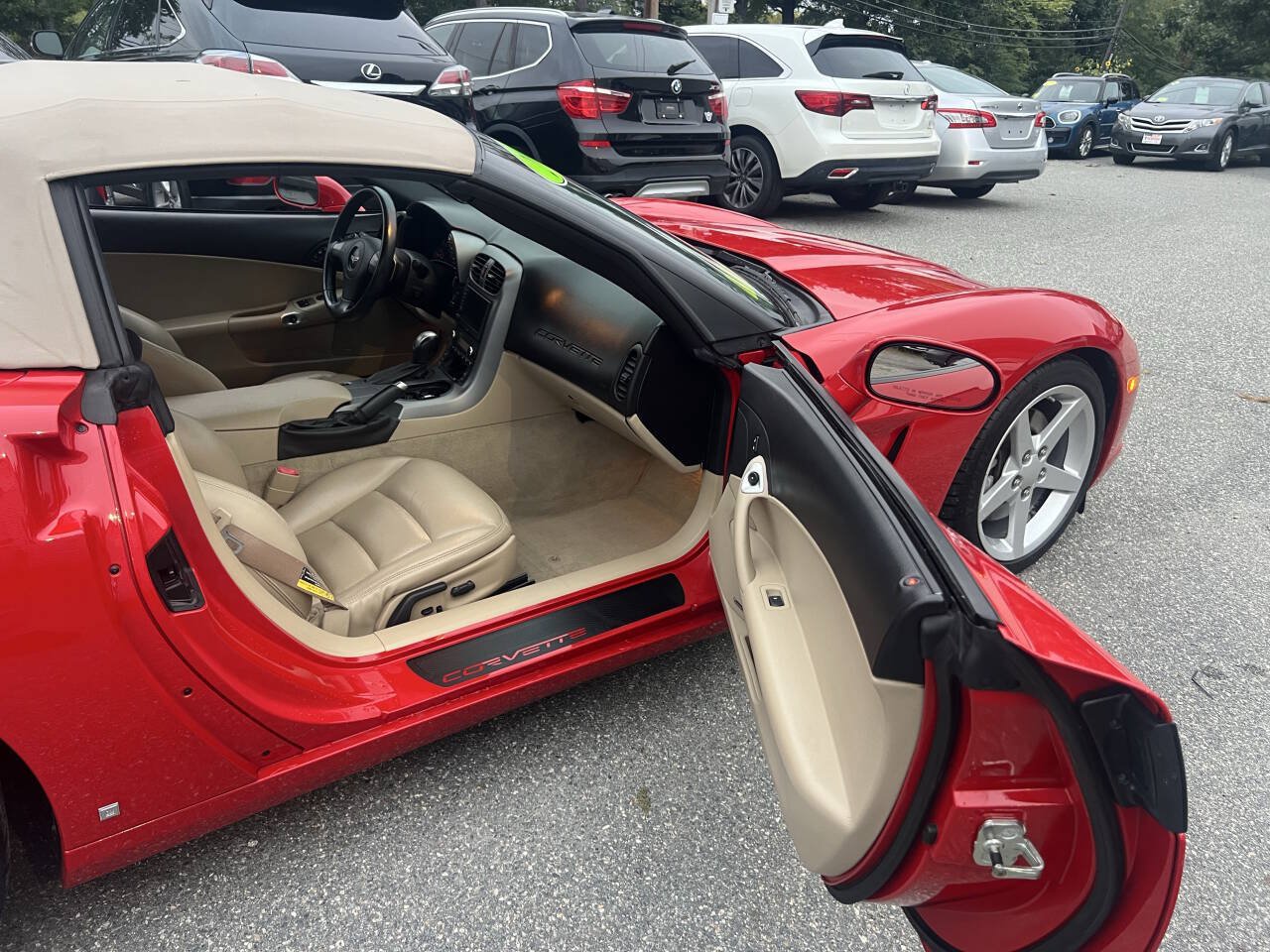 Used 2006 Chevrolet Corvette Convertible w/ Preferred Equipment Group RWD image 9