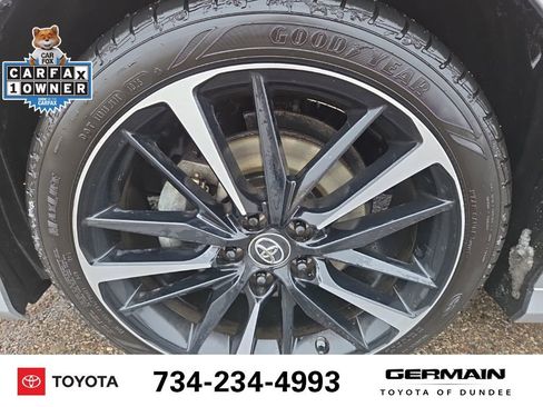 Used 2019 Toyota Camry LE image 12