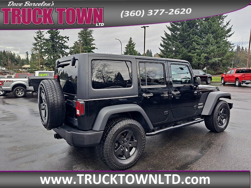 Used 2015 Jeep Wrangler Unlimited Sport w/ Quick Order Package 24S AWD/4WD image 3