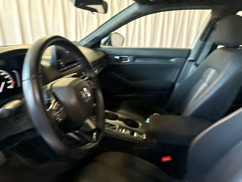 Used 2025 Honda Civic Sport image 19