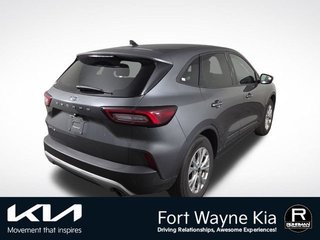Used 2025 Ford Escape Active FWD image 8