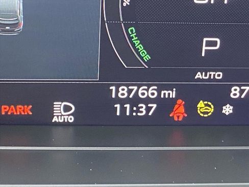 Used 2024 Audi Q4 e-tron Premium Plus w/ Premium Plus image 12