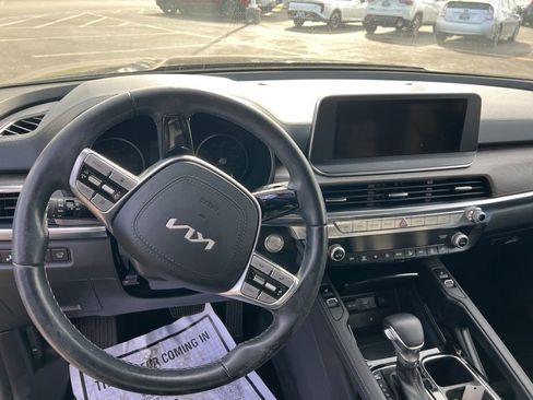 Used 2022 Kia Telluride EX image 9