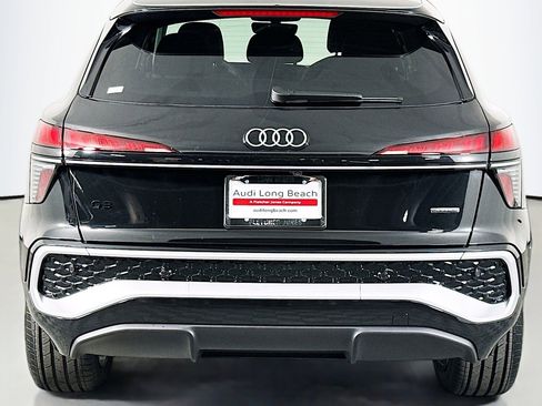 New 2026 Audi Q3 quattro 2.0T image 3