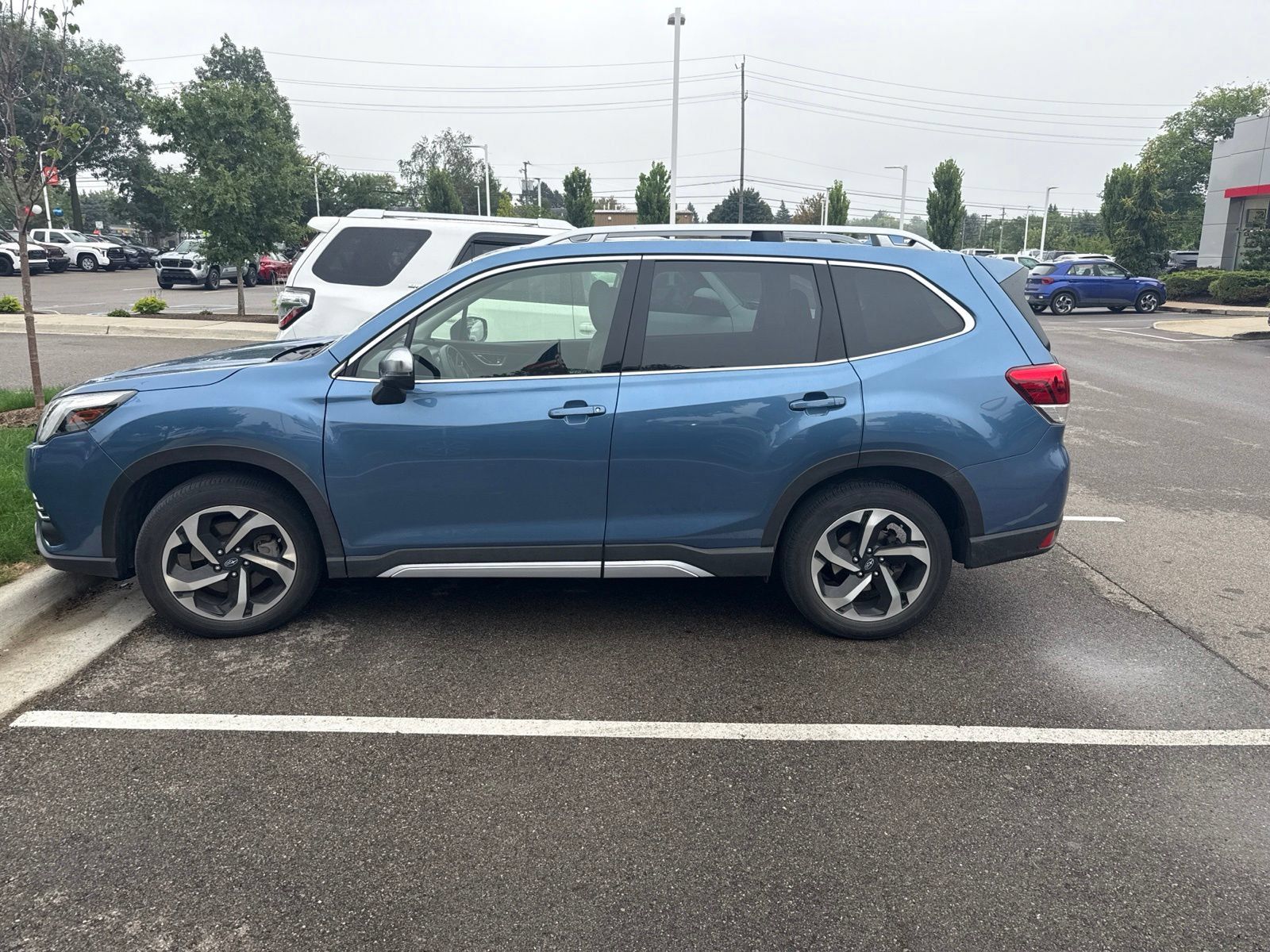 Used 2023 Subaru Forester Touring AWD/4WD image 7