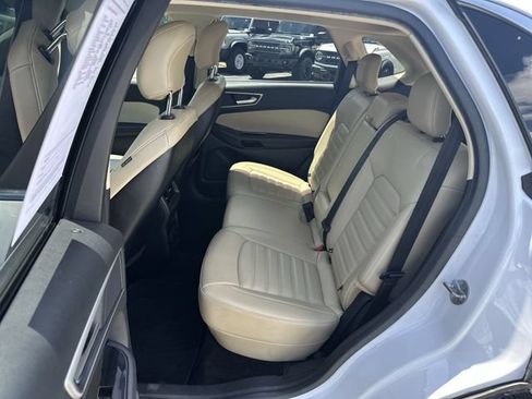 Certified 2018 Ford Edge SEL w/ Equipment Group 201A FWD image 23