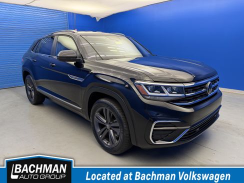 Used 2021 Volkswagen Atlas Cross Sport SE AWD/4WD image 1